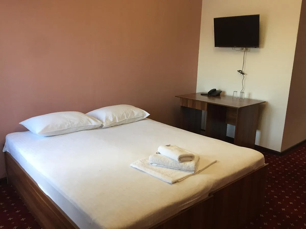 Beles Hotel And Restaurant Complex アスターナ